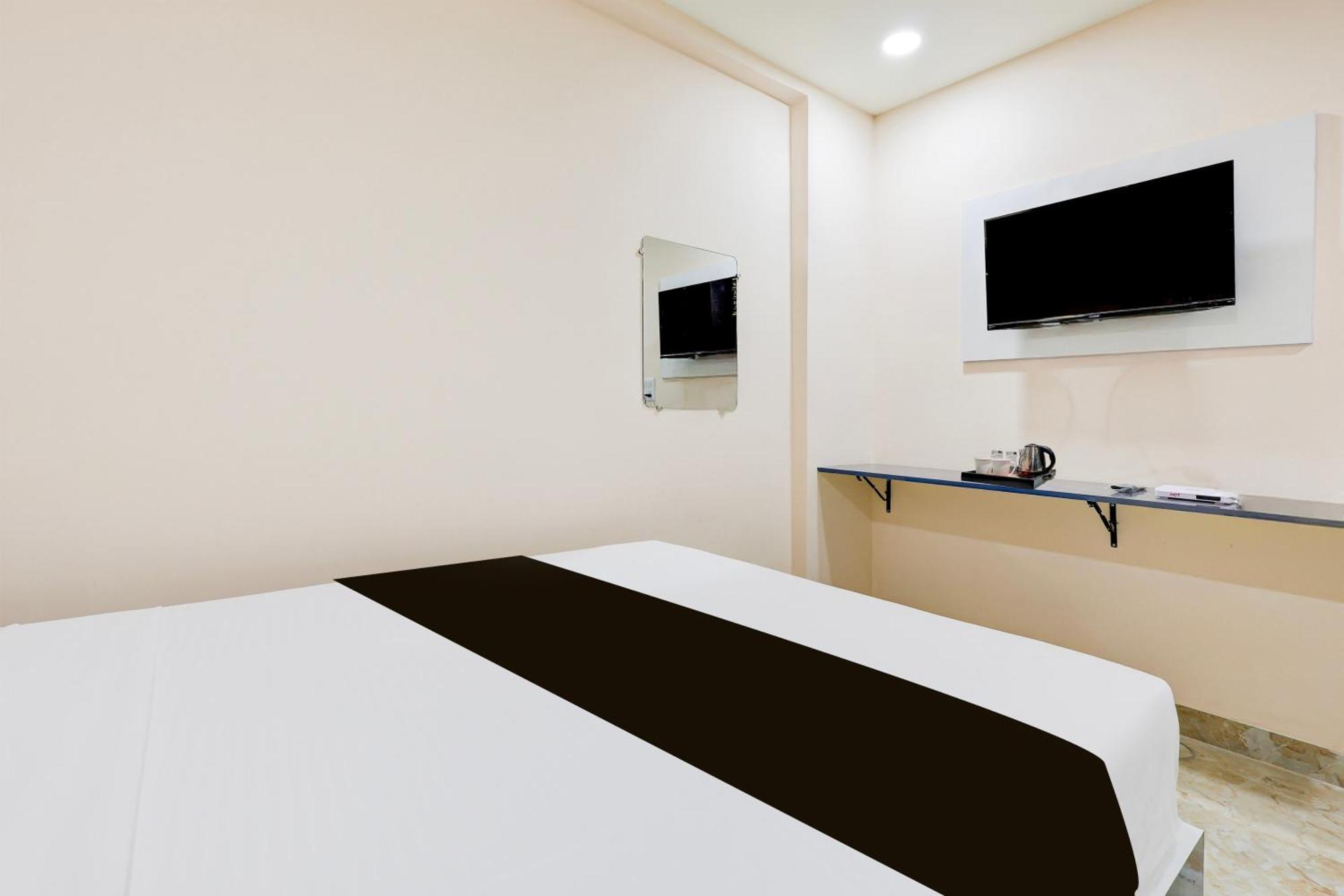 Super Townhouse Mvp Sector With Kailasagiri Hill View Pedda Waltair ภายนอก รูปภาพ