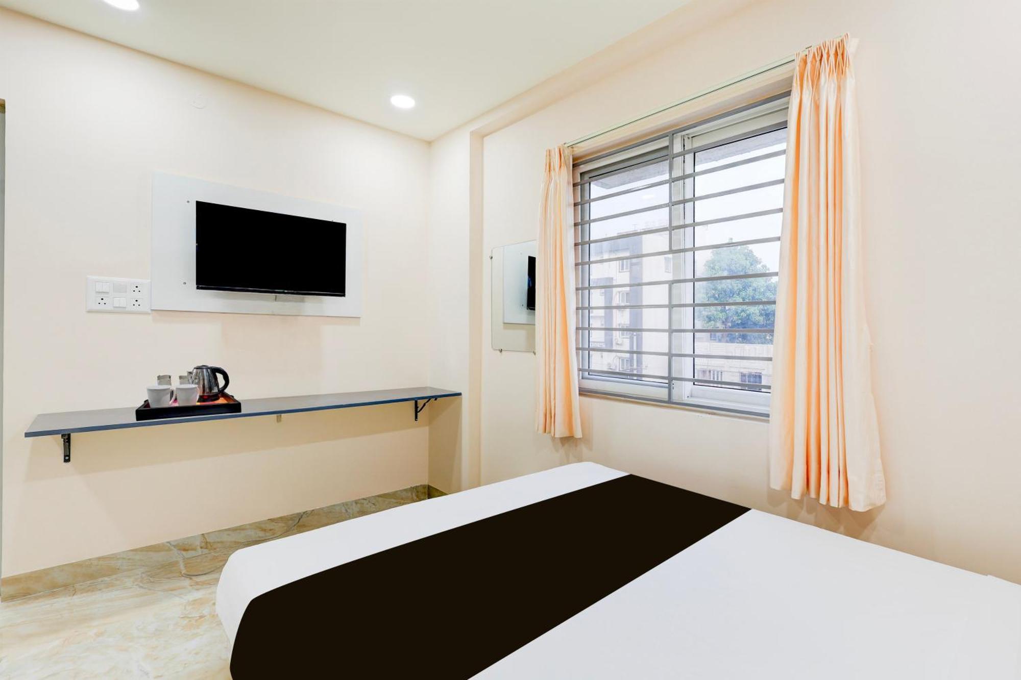 Super Townhouse Mvp Sector With Kailasagiri Hill View Pedda Waltair ภายนอก รูปภาพ