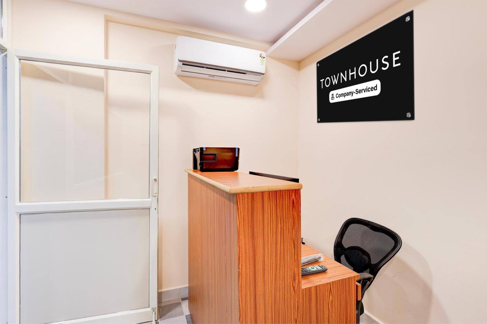 Super Townhouse Mvp Sector With Kailasagiri Hill View Pedda Waltair ภายนอก รูปภาพ